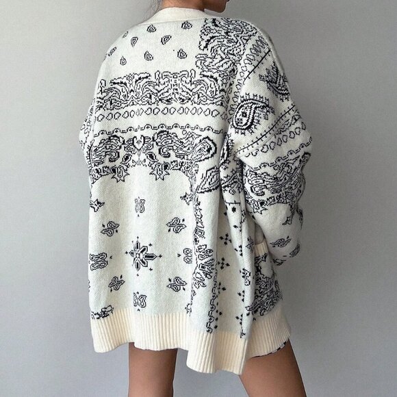 Beige Casual Women's Paisley Pattern Drop Shoulder button down Cardigan - Picture 2 of 5